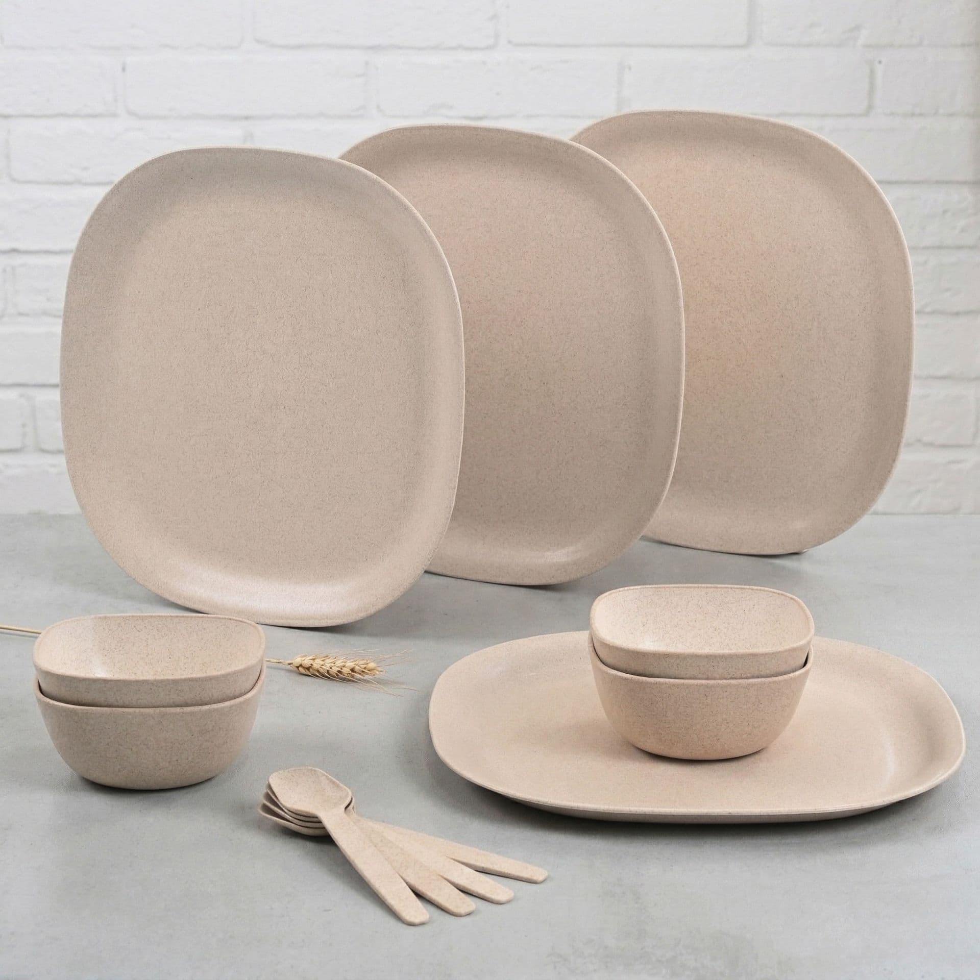 Square Dinner Plate 9 - Thulira sustainable product