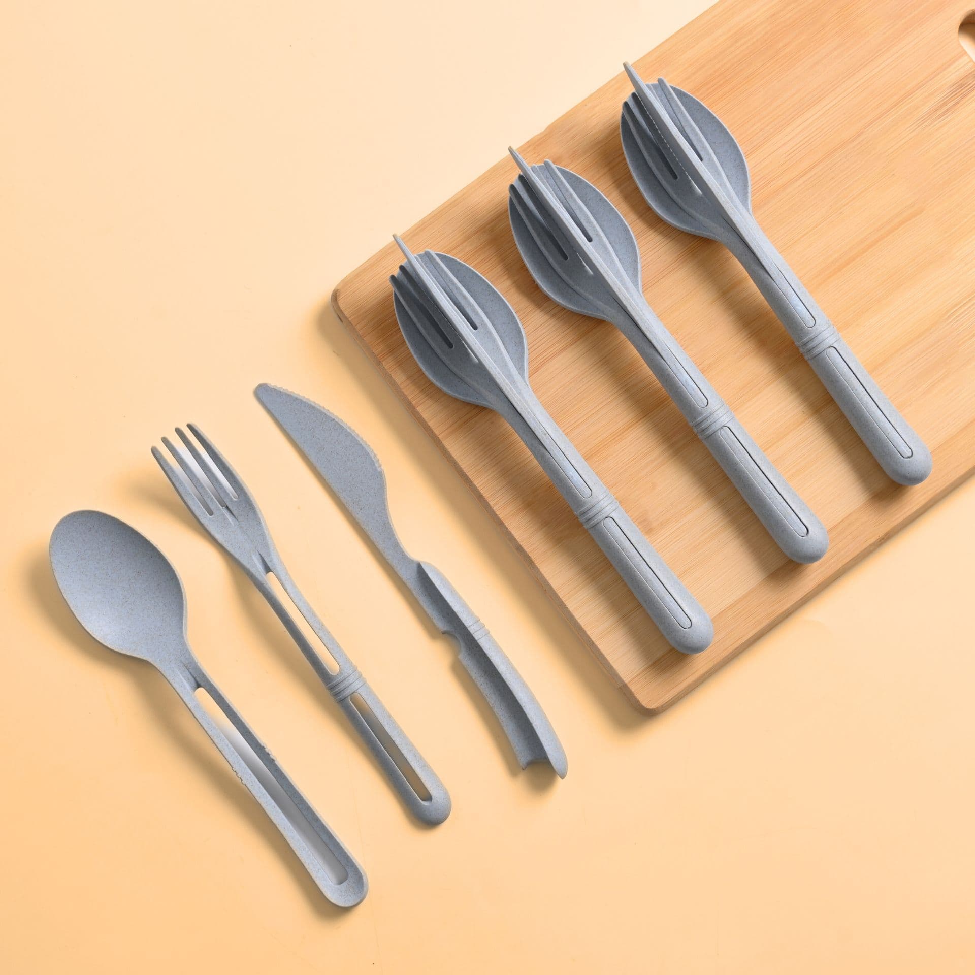 cutlery set for kids made from bamboo fiber - Thulira sustainable product