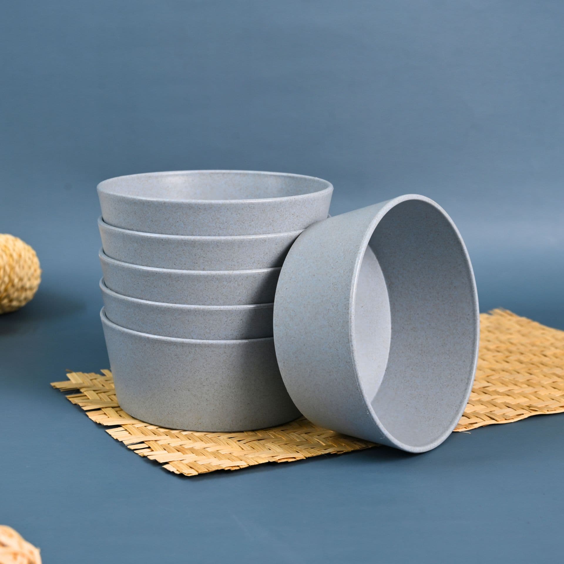 kids bowl set for snacks made from biocomposites - Thulira sustainable product