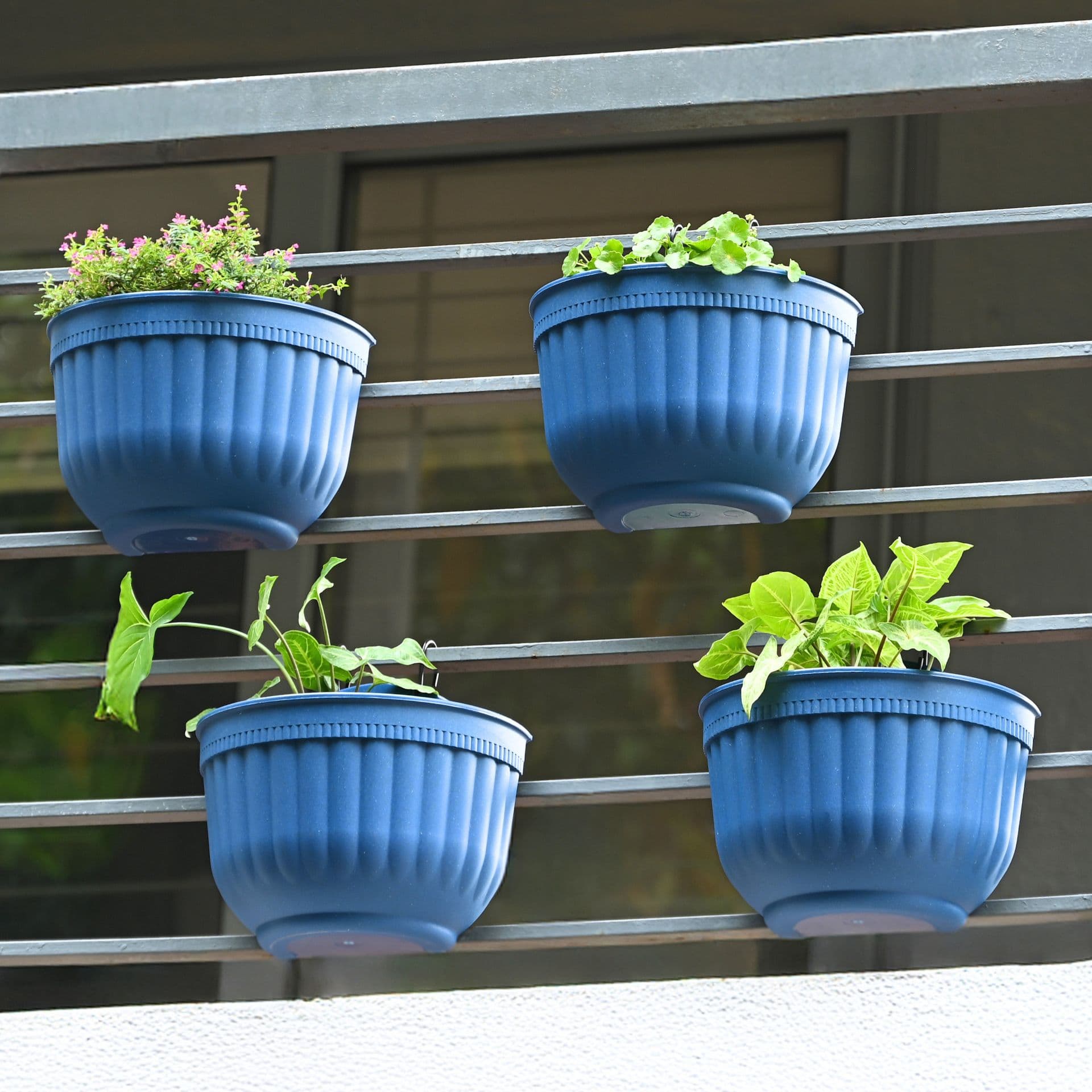 eha earth friendly metal sling 10 inch set of 4 self watering hanging planters for balcony hanging pots for plants bamboo based and uv resistant gamla for plants - Thulira sustainable product